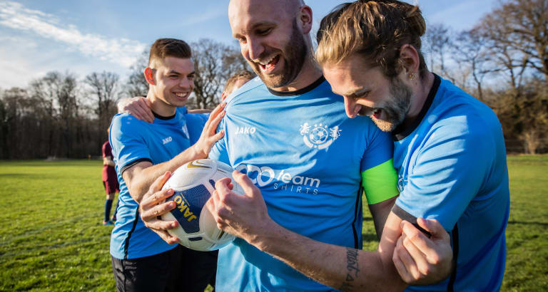 Fu ball Trikot selbst gestalten Trikot designen TeamShirts